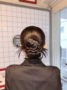 ヘアー アレス(hair ales) カチモリ 結婚式セット アップスタイル まとめ髪