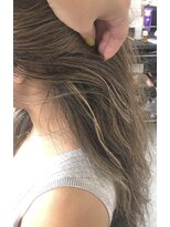 マドゥーズ ヘアショップ(Madoo's hair shop)&nbsp;外国人風極細ハイライト