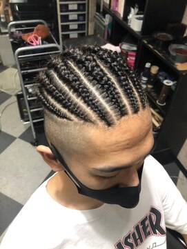 トリックストア(TRICK STORE) シンプルが渋い！コーンロウスタイル