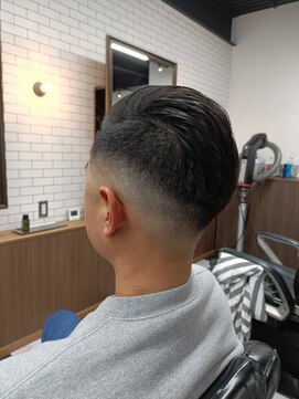 モリゲン フェローシップ レグ(MORIGEN fellowship REGU) フェード　ショート　サイド