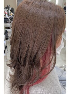 サユリ 高尾(SAYURI) インナーカラー◎ピンクレッド