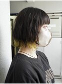 裾カラーボブ