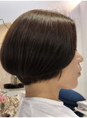 ショートボブ