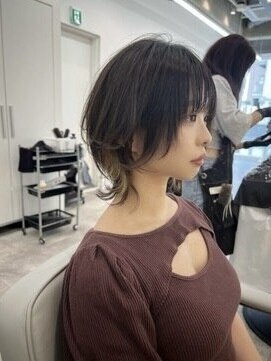 ダブルトーキョー シブヤ(W-TOKYO SHIBUYA) イヤリングカラー×ウルフカット ウルフ ネオウルフ