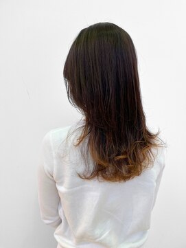 アッシュ 町田駅前通り店(Ash) コテ巻きロングヘア