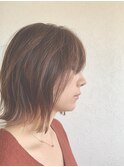 外ハネミデイ 外ハネボブカット アースカラー