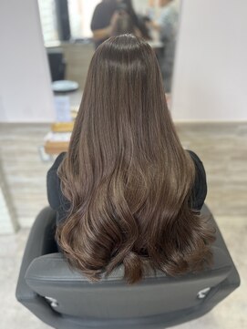 リーオオサカ(Lee Osaka) イルミナカラー×透明感×東芽生