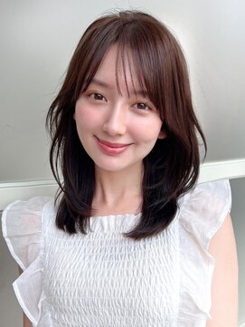 ラルユー 金山(LallYou) 美髪ミディアムストレート寒色系カラー極細ハイライト