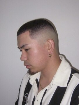 アストロ(ASTRO) 【一宮メンズ】スキンフェード×バズカット|男らしさ抜群ヘア