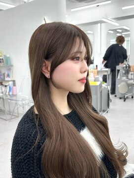 アマトウキョウ アユンチェ(AMA TOKYO×AYUNCHE) 前髪顔まわり韓国ヘアレイヤーカットサイドバンク2wayバンク韓国