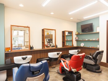 杉田理容館の写真/歴史を受け継ぎリニューアルオープン。変わらない技術と新しく整えた心地よい空間を提供いたします。