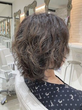 レディース×ミディアムパーマ