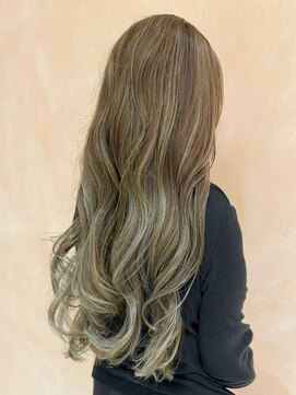 ハイライト/バレイヤージュ/海外ヘア/レイヤー/北綾瀬