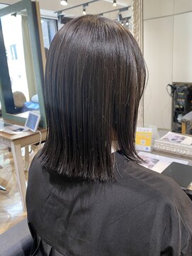 ザザ ZA/ZA 神楽坂 透明感ぱつっとロブ