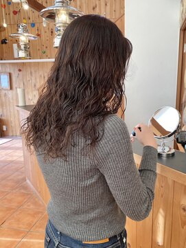 ラパンセベージュ(LA PENSEE BEIGE) LA PENSEE / beige 田川 / ハードパーマ/ロングスパイラルパーマ