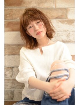 ネオリーブ チロル 横浜西口店(Neolive CiroL.) ニュアンスストレートのボブスタイル