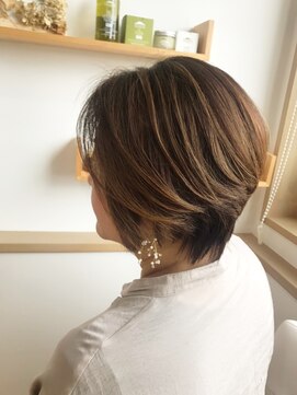 メメ(meme) 大人ショートボブ