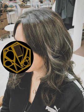 デザイナーズ ファクトリー(Designer's Factory) 【大人女性】 アッシュウェーブハイライトカラー