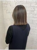 極細ハイライト切りっぱなしボブベージュカラー錦糸町北口