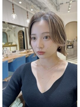 ロンドアベニール 北千住(Lond avenir) 切りっぱなしボブ　グレーベージュ　レイヤーカット