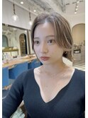 切りっぱなしボブ グレーベージュ レイヤーカット