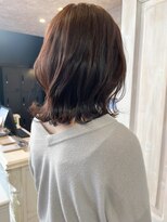 キャアリー(Caary)&nbsp;福山人気くびれ鎖骨ミディアムヘア韓国風ショコラブラウン巻き髪