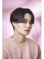 韓国ヘアカルマパーマコンマバングセンターパート黒髪ウルフ