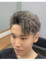 アレス バイ シカ 神戸三宮元町店(ALLES by Cica)&nbsp;神戸／三ノ宮／元町ツイストハイライトコンビ