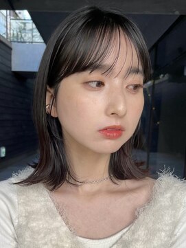 ガーデンヨコハマ(GARDEN YOKOHAMA) ミディアムレイヤーカットオリーブベージュワンカール外ハネ