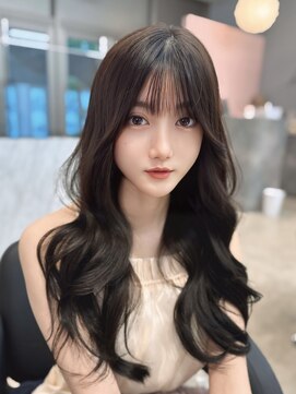 クム(kumu) レイヤーカットロング/ 前髪/顔周りカット/栄/名古屋/シースルー