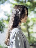 エフォートレスなイメージのロングレイヤースタイル