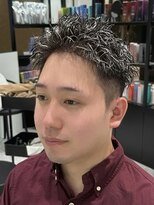 サヴォア(Savoir)&nbsp;【安藤】ホワイトハイライト×ツイスパ×スパイキーショート