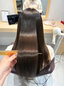 自然なのにしっかり伸びる！LENTEこだわりの縮毛矯正【千葉】