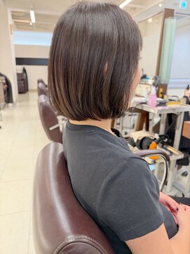 キアラ(Kchiara) 艶々グレージュ内巻きボブ【福岡Kchiara奥野】