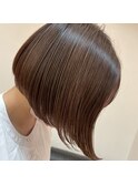 大人可愛い前髪ありショートボブインナーカラー