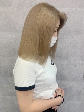 ルーブ トウキョウ(Loob. TOKYO) 【kana】ミルクティーベージュ　/池袋/ハイトーンカラー