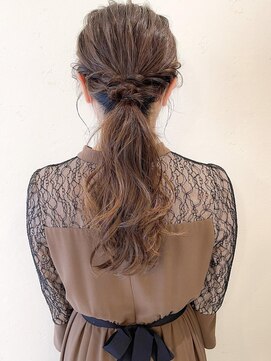 セルカ 新宿(CERCA) ローポニーヘアセット 【CERCA新宿/新宿西口】