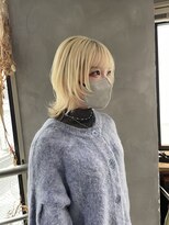 リュッカ(Lyuck)&nbsp;【MANA】ウルフ/レイヤー/金髪/ウルフカット