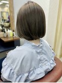 柔らかストレート×オリーブベージュ