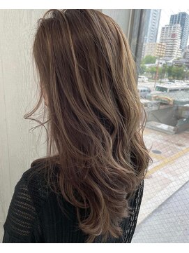 タブーセントラル(TABOO Central) 魅せるグレイヘア