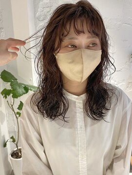 コフィー バイ メルト 吉祥寺(cofy by melt) 【三ツ井純】柔らかいほつれパーマ コテ巻き風 スタイリング簡単