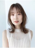 オリーブベージュ/大人ガーリーショートポブ/ウェットヘア