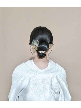 マナミメイク(manami make) タイトシニヨン