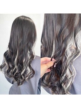 アテム 上安店(Atem) インナーカラー　ブラック×ホワイトベージュ