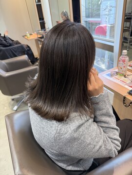 レイヤー/ミディアム・ロング/20代/顔周り/ブラウンベージュ