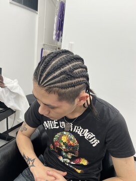 バズ サッポロ バイ フィーネ(BuzZ sapporo by Fi-Ne) デザイン コーンロウ