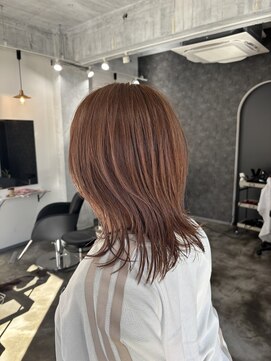 柔らかグレージュ