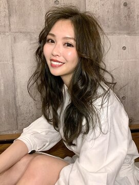 リンクス トウキョウ(LINKS TOKYO) 20代30代40代マットグレージュ/レイヤー