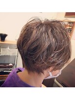 オリ(oli.)&nbsp;ショートパーマヘア！透明感カラー