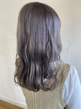 ヘアー ミュゼ 柱店(HAIR Musee) グレイアッシュ×波ウェーブ
